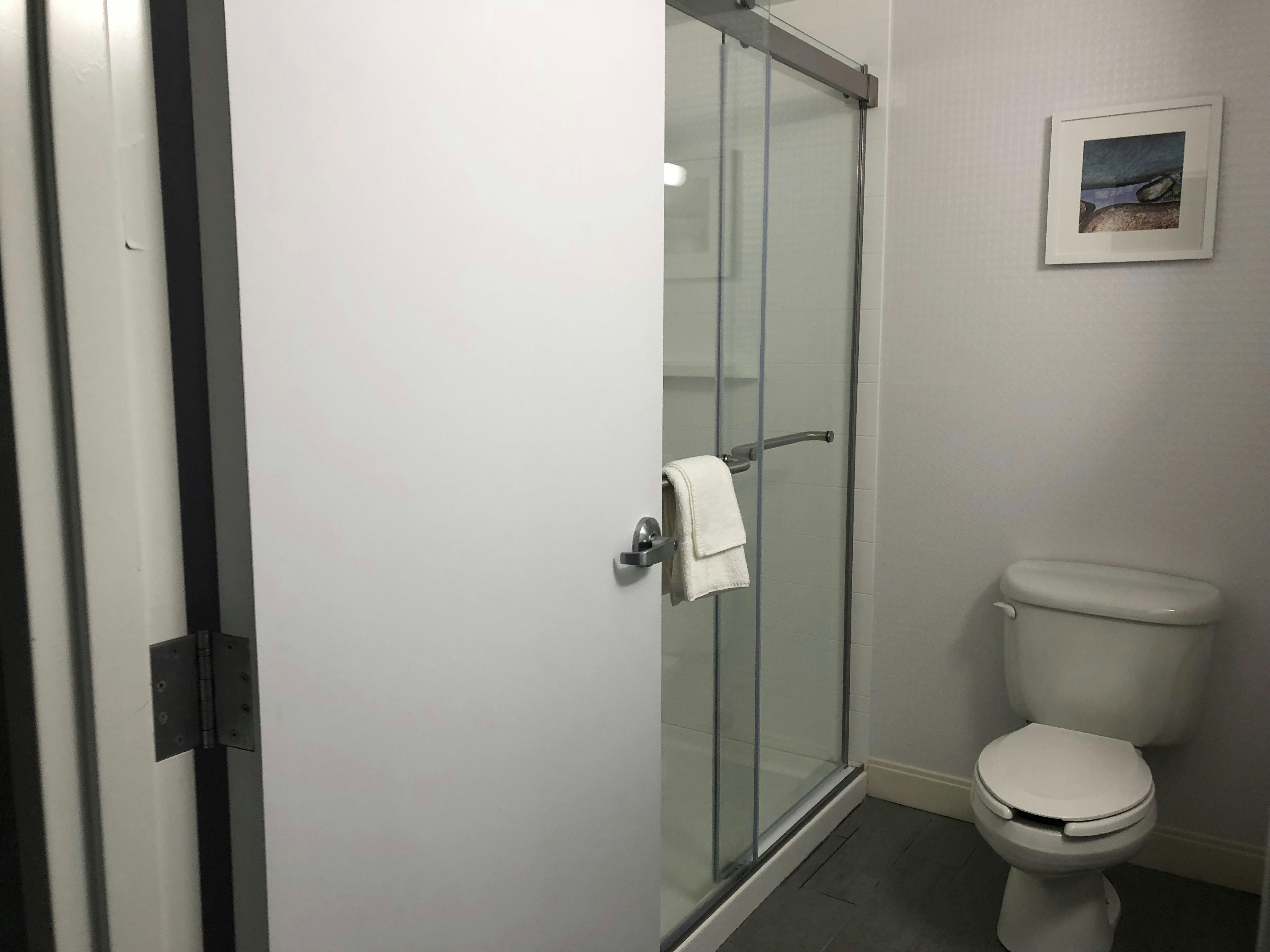 Hampton Inn Youngstown - North 80/80