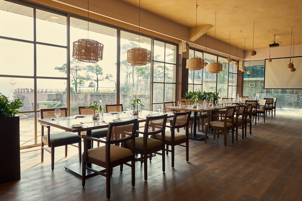 Ikshana Resort and Spa 37/48