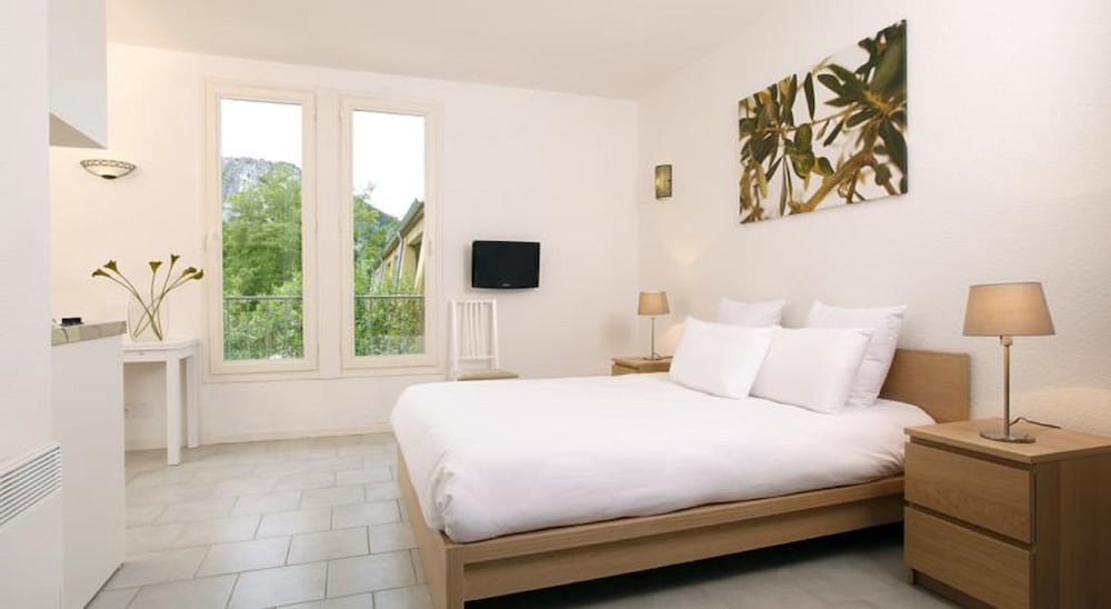 Vacanceole - Le Domaine de Chames 14/45