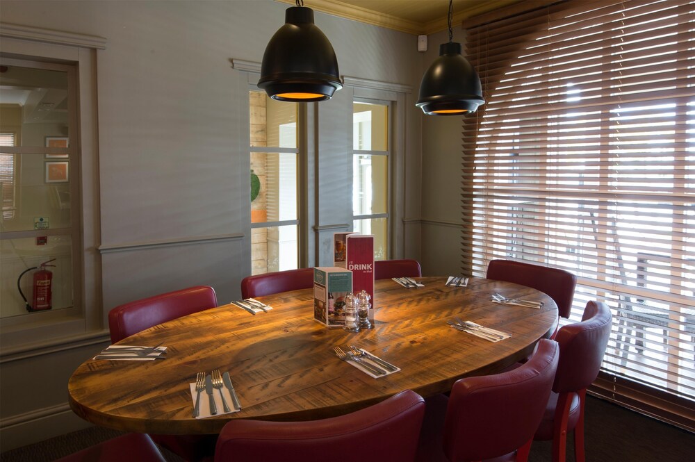 Premier Inn Hull North 40/57