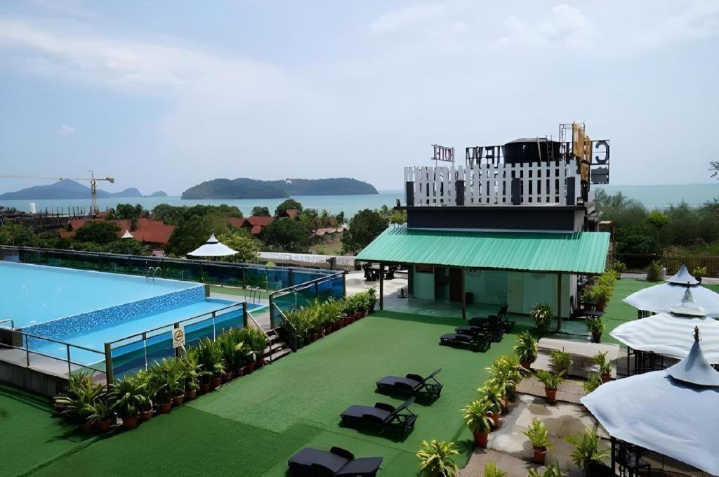 Cenang View Hotel 8/56
