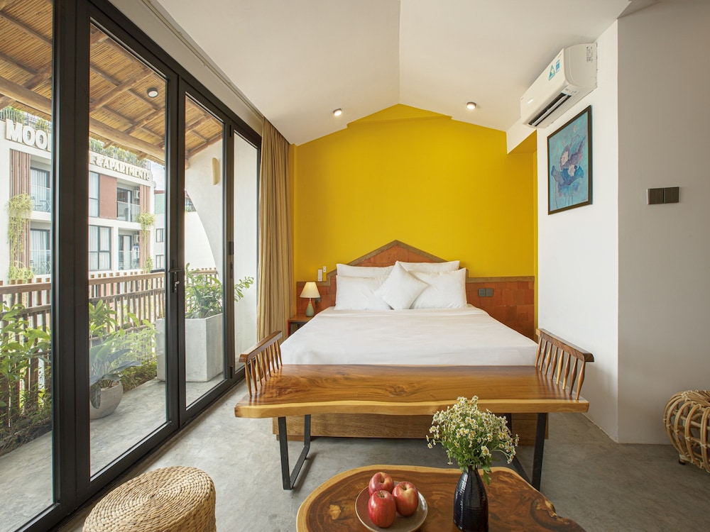 LUXURY, STUDIO, SUITE