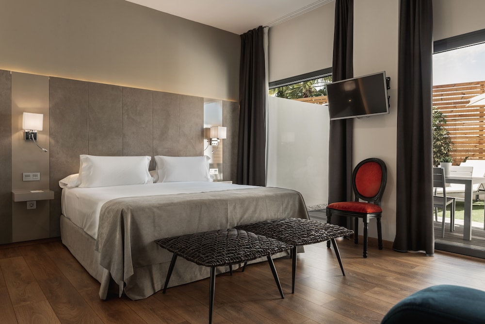 SEVILLA GREEN SUITES 12/66