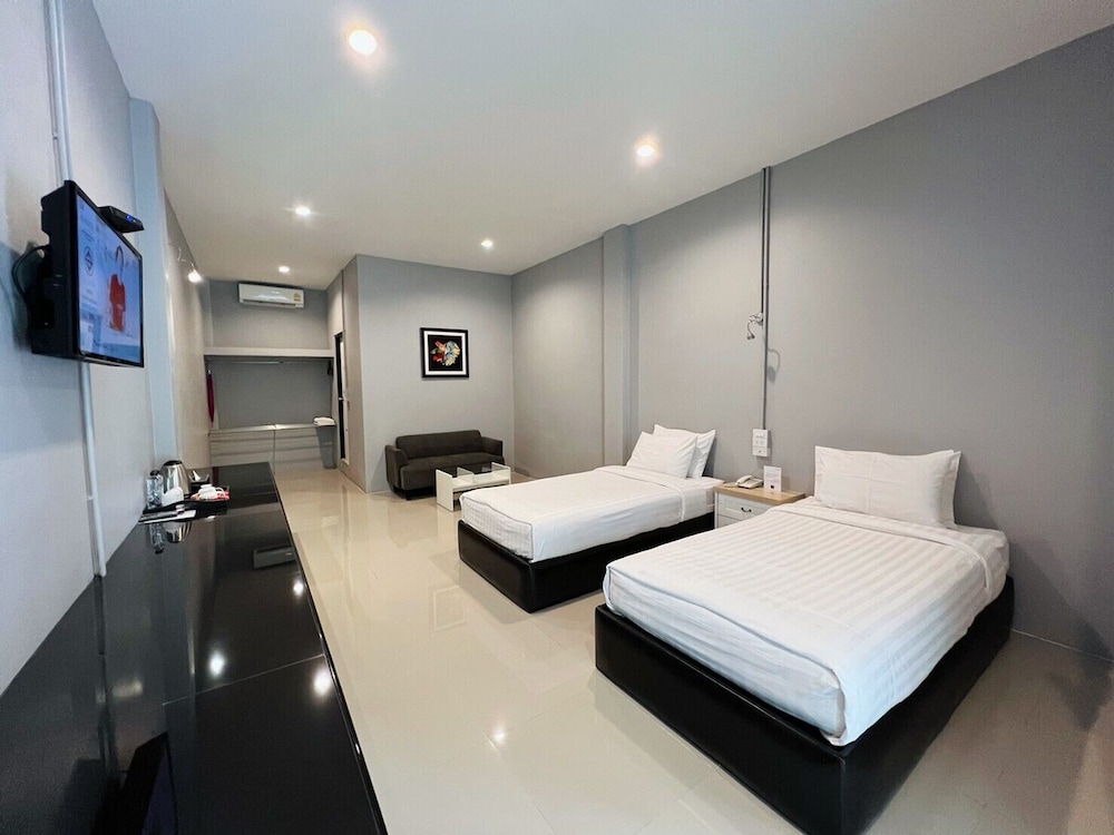 The Room at Maesai 8/40
