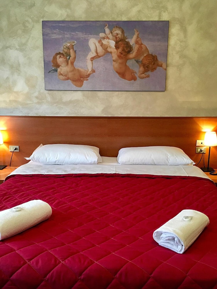 Hotel Forum 41/70