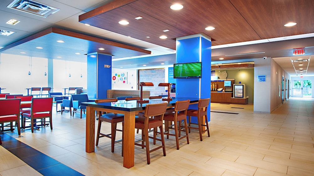 Holiday Inn Express & Suites Houston SW - Galleria Area 17/27