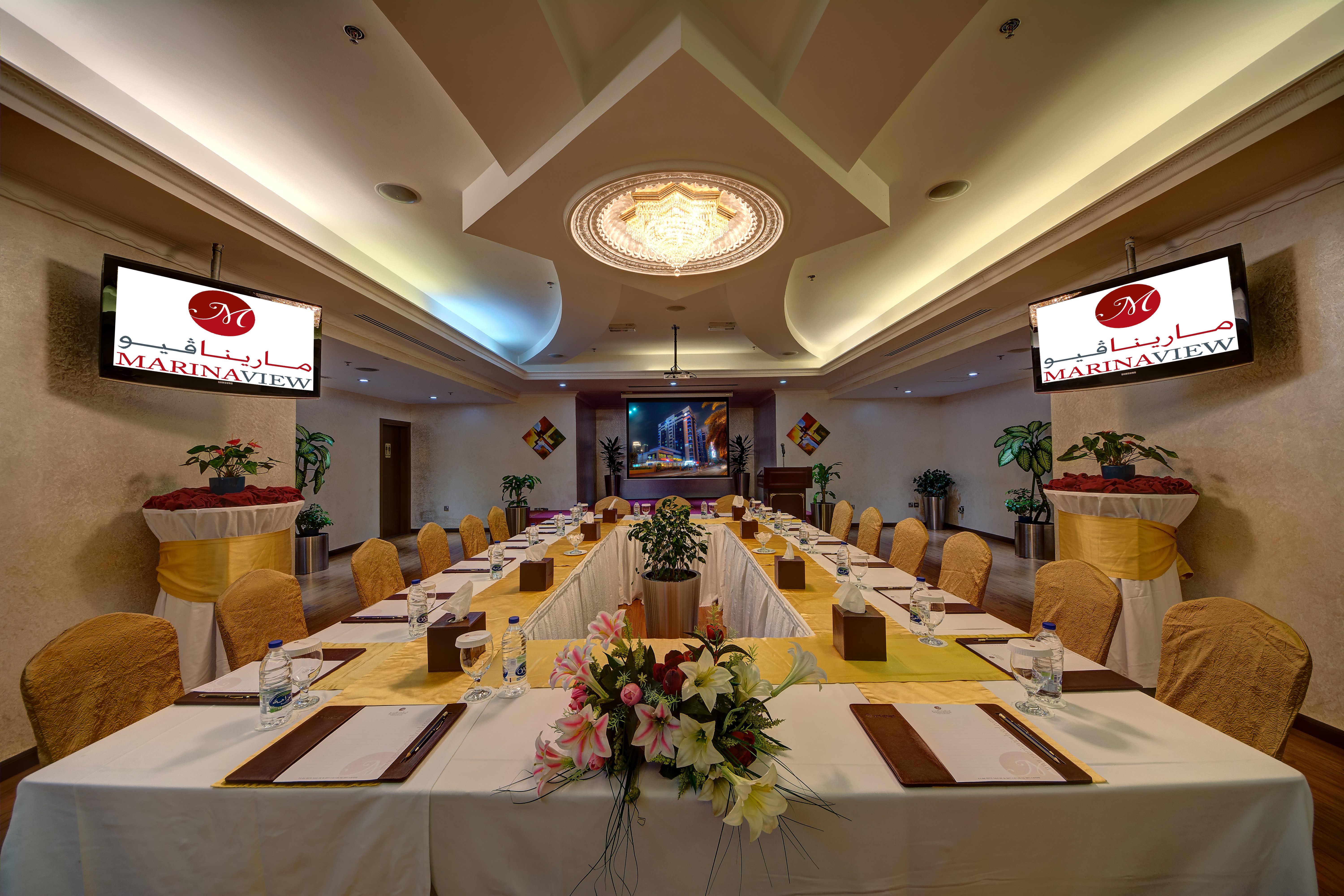 restaurant cafeteria