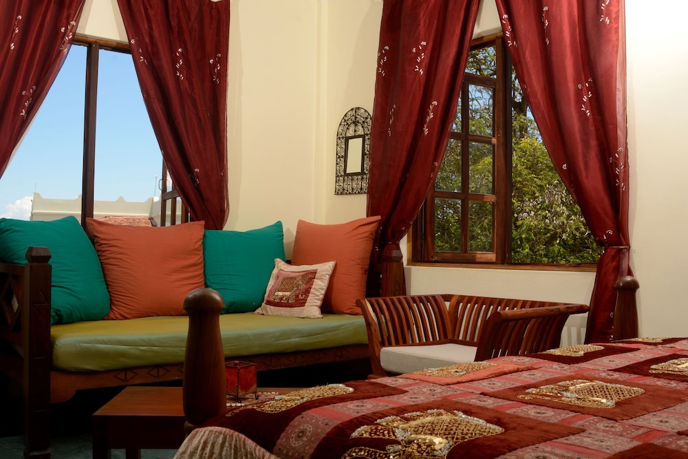Beyt Al Salaam Boutique Hotel 43/63