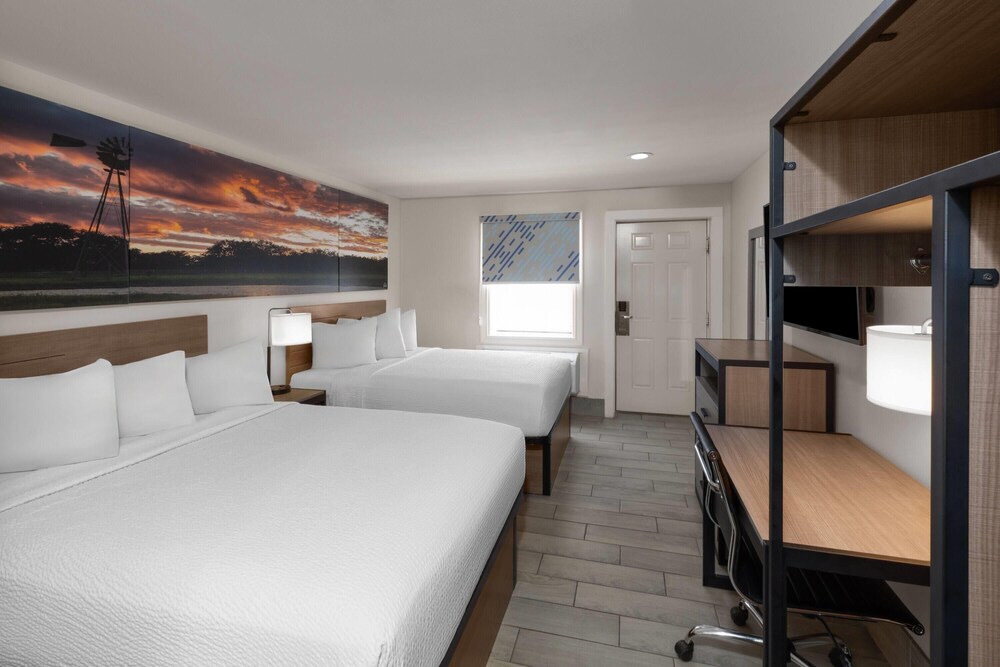 Days Inn by Wyndham Aransas Pass 6/50