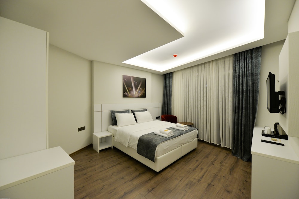 STANDARD, DOUBLE BED