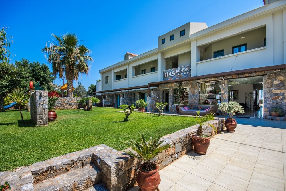 Dias Hotel and Apartments 39/50