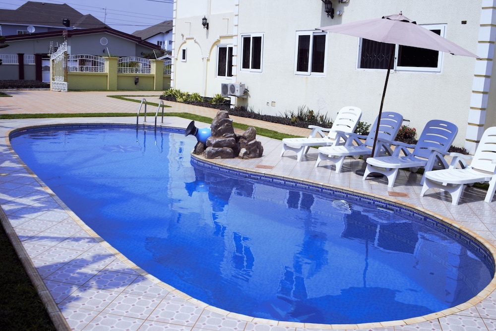 Kingsbridge Royale Hotel 33/50