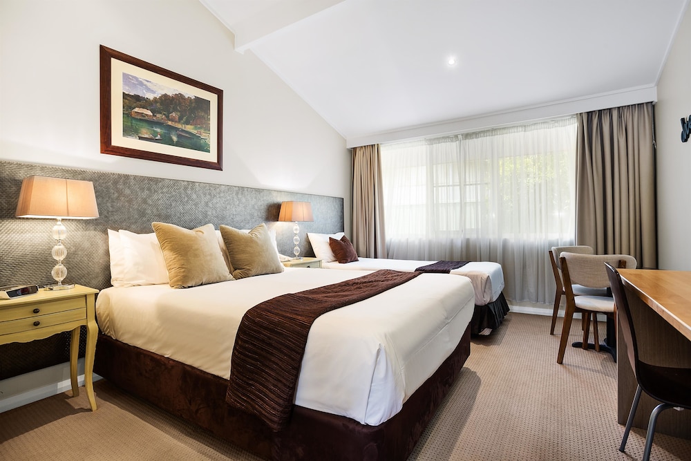Best Western Sanctuary Inn 7/54
