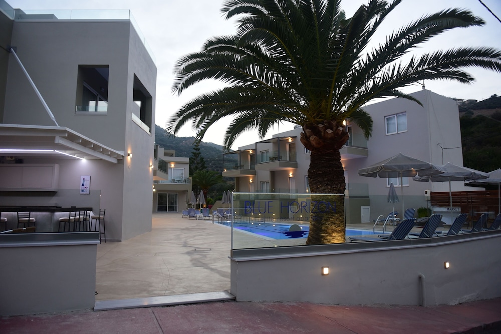 BLUE HORIZON APARTMENTS 4/23