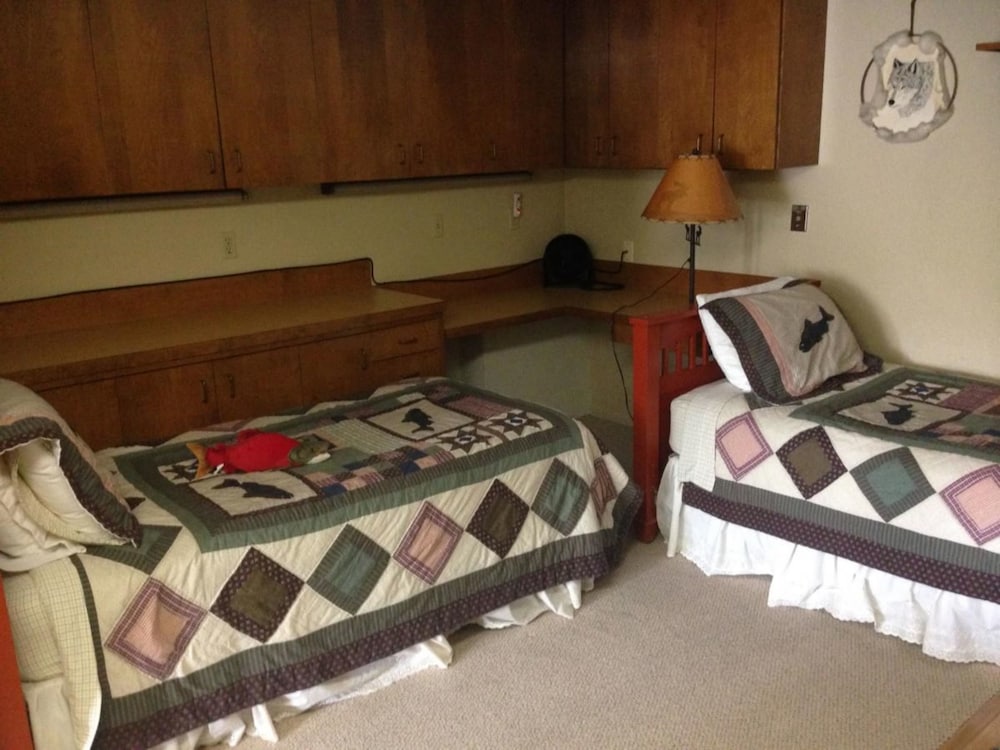 Anchorage Walkabout Town B&B 18/43