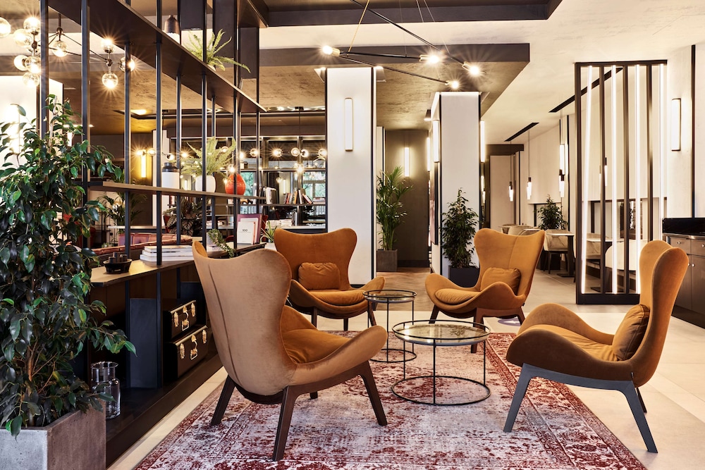 Radisson Hotel and Conference Centre London Heathrow 29/49