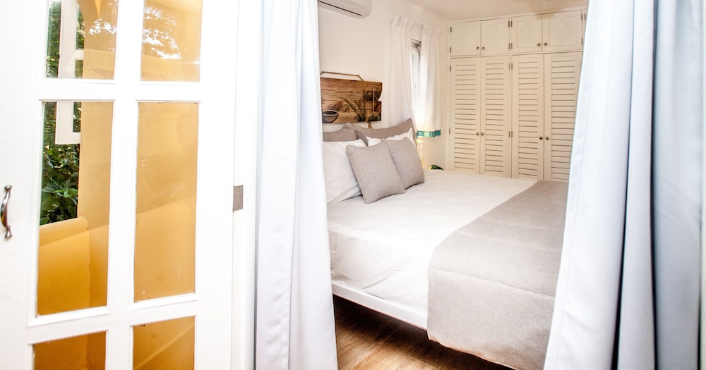 Superior, Suite, Villa, 2 King Beds, Beach View, 2 Sofa