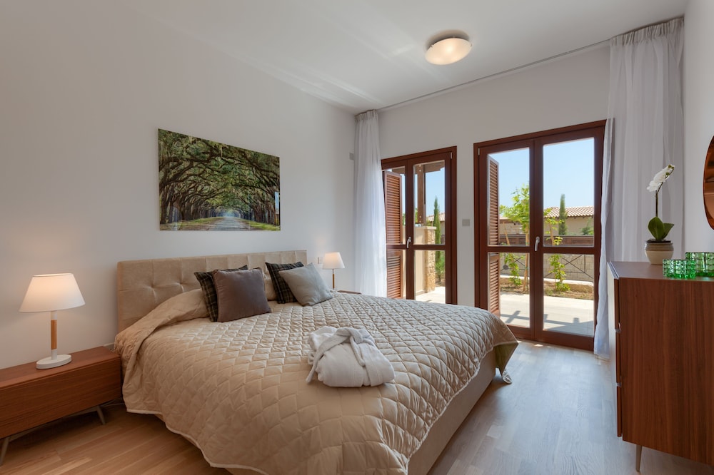 Aphrodite Hills Rentals - Premium Apartments 3/50