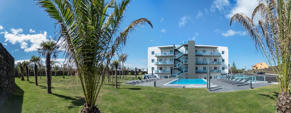 Whales Bay Hotel Apartamentos 51/55