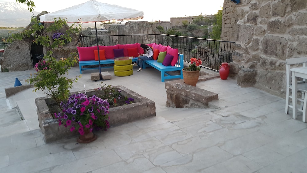Cappadocia Antique Gelveri Cave Hotel 58/64