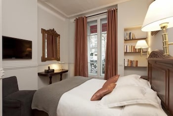 Hotel De La Porte Doree 27/53