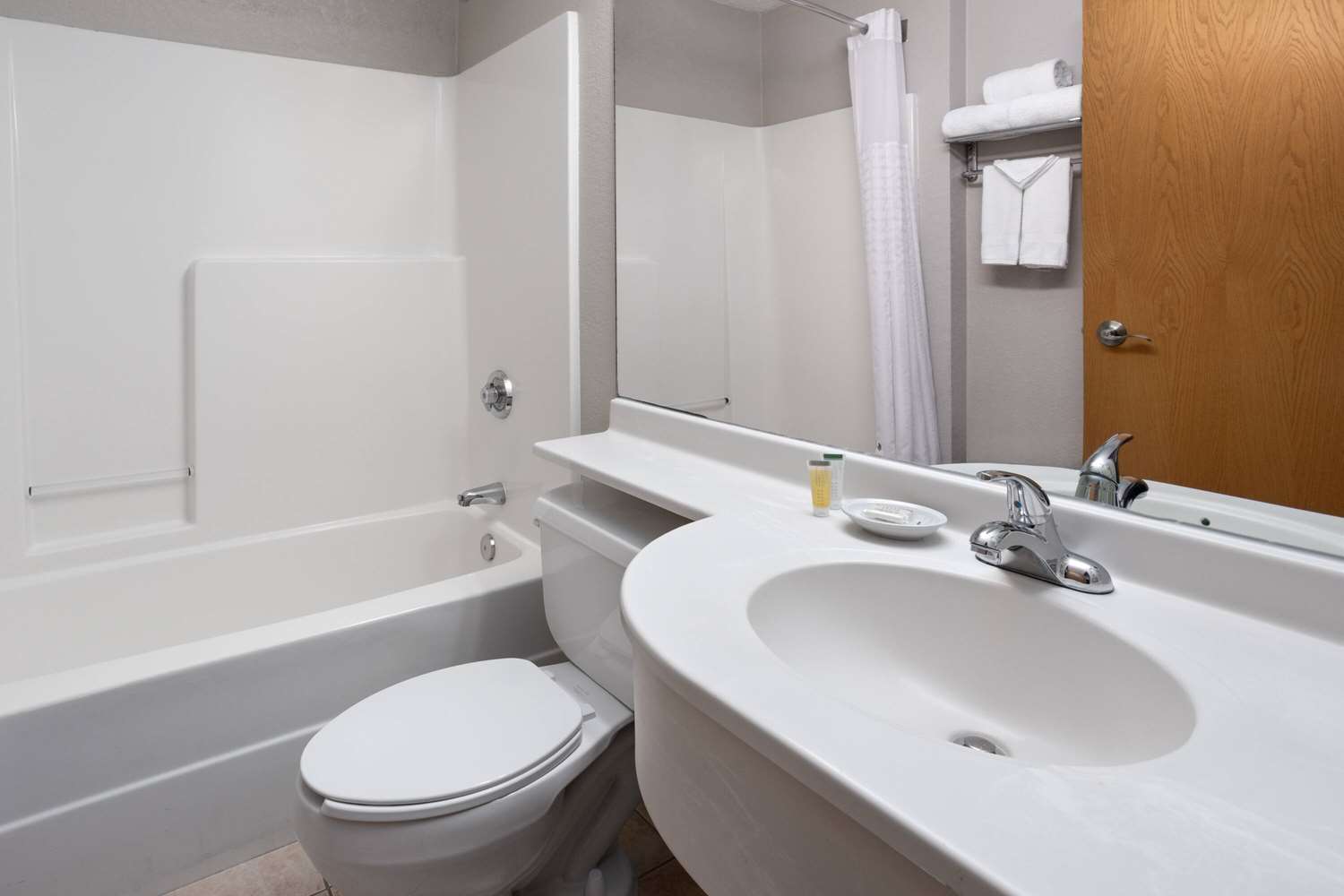 Microtel Inn And Suites Ann Arbor Plymouth Rd 38/39