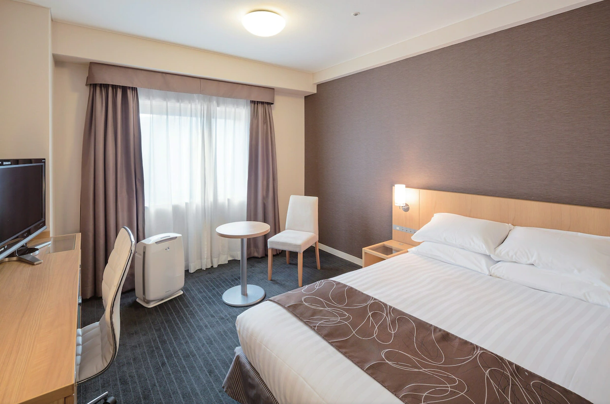 Semi Room, Double Bed