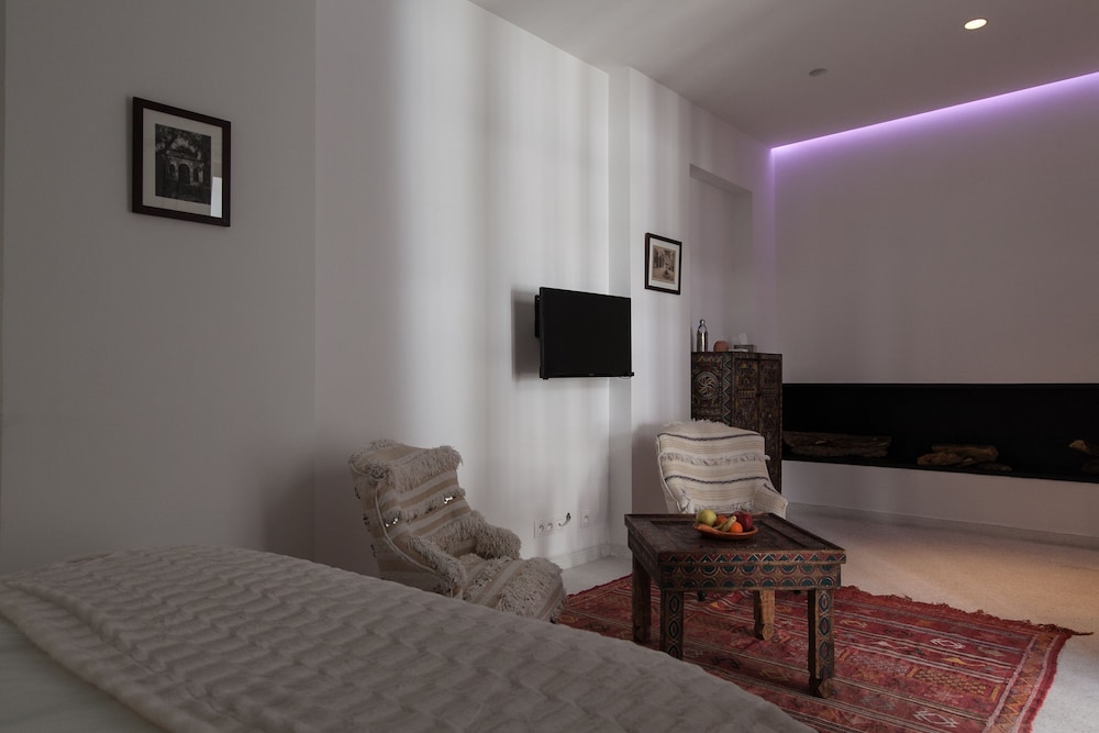 Riad Zebrakaro 18/29