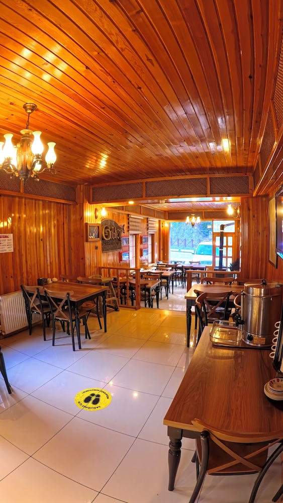 Goblec Hotel 59/72