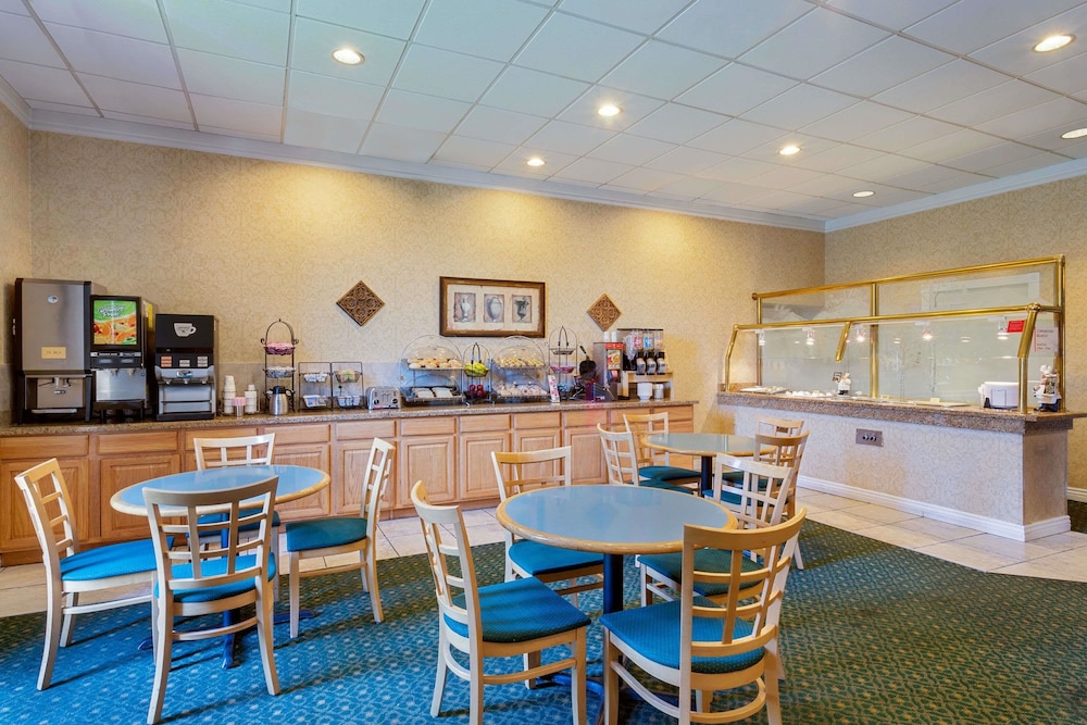 restaurant-cafeteria