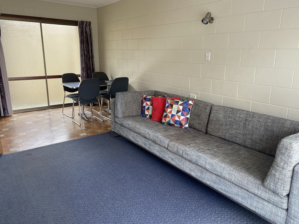 Asure Wayfarer Motel 25/31