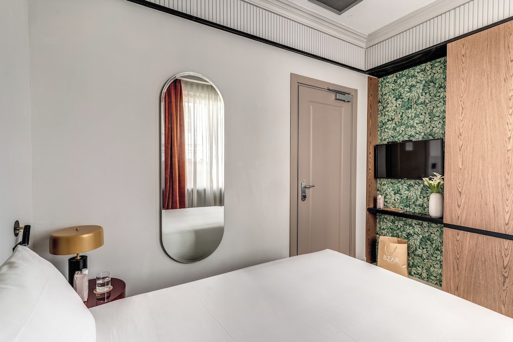 ROOM, SINGLE, DOUBLE BED
