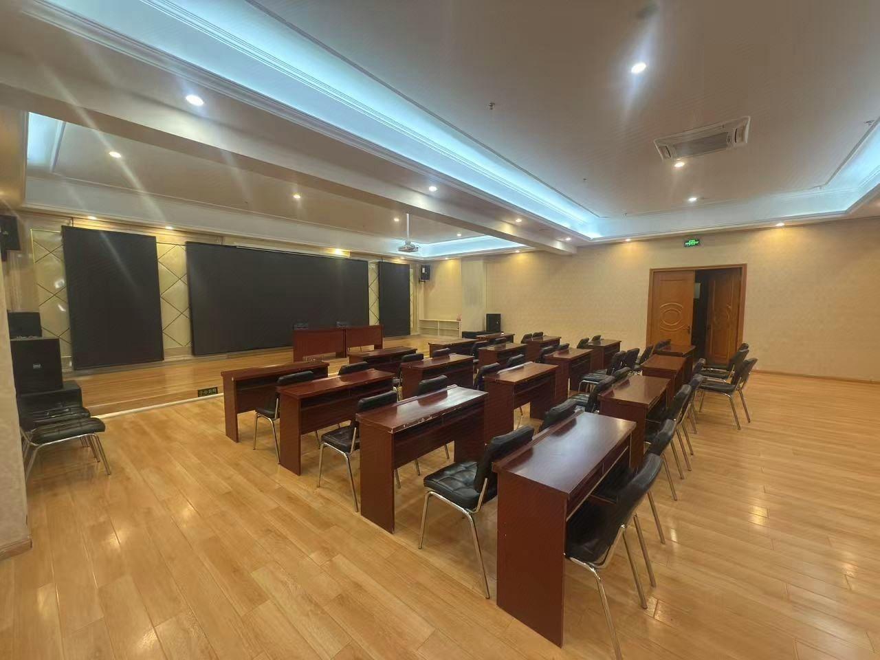 Vienna Hotel (Beijing Wanda West, Bajiao Amusement Park Metro Station) 36/41