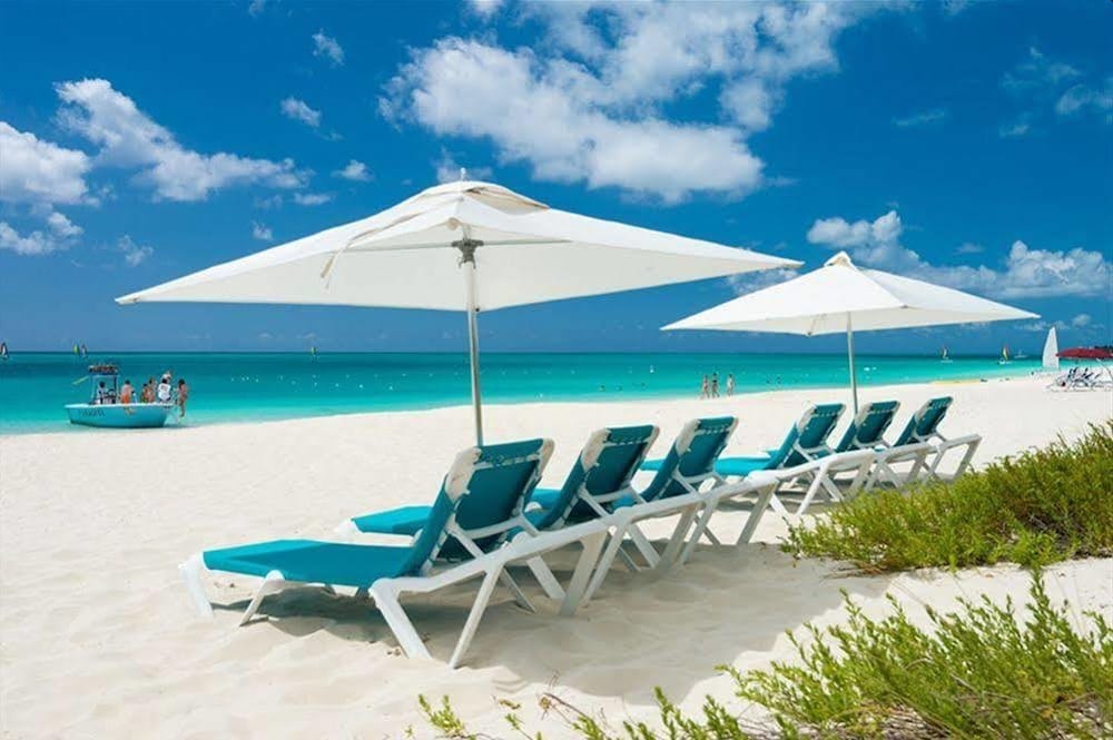 Grandview on Grace Bay 37/50