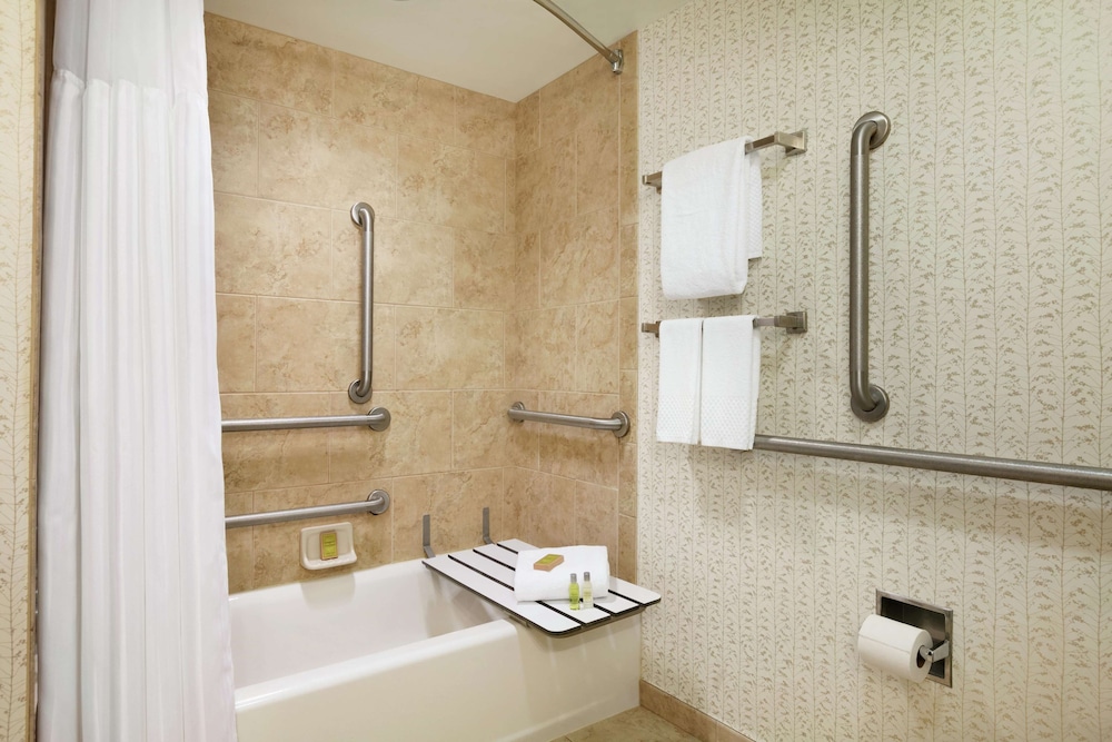 Doubletree Resort By Hilton Lancaster 19/62