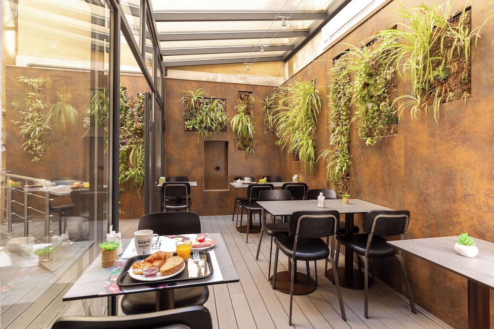 Hotel Kyriad Avignon Palais des Papes 57/73