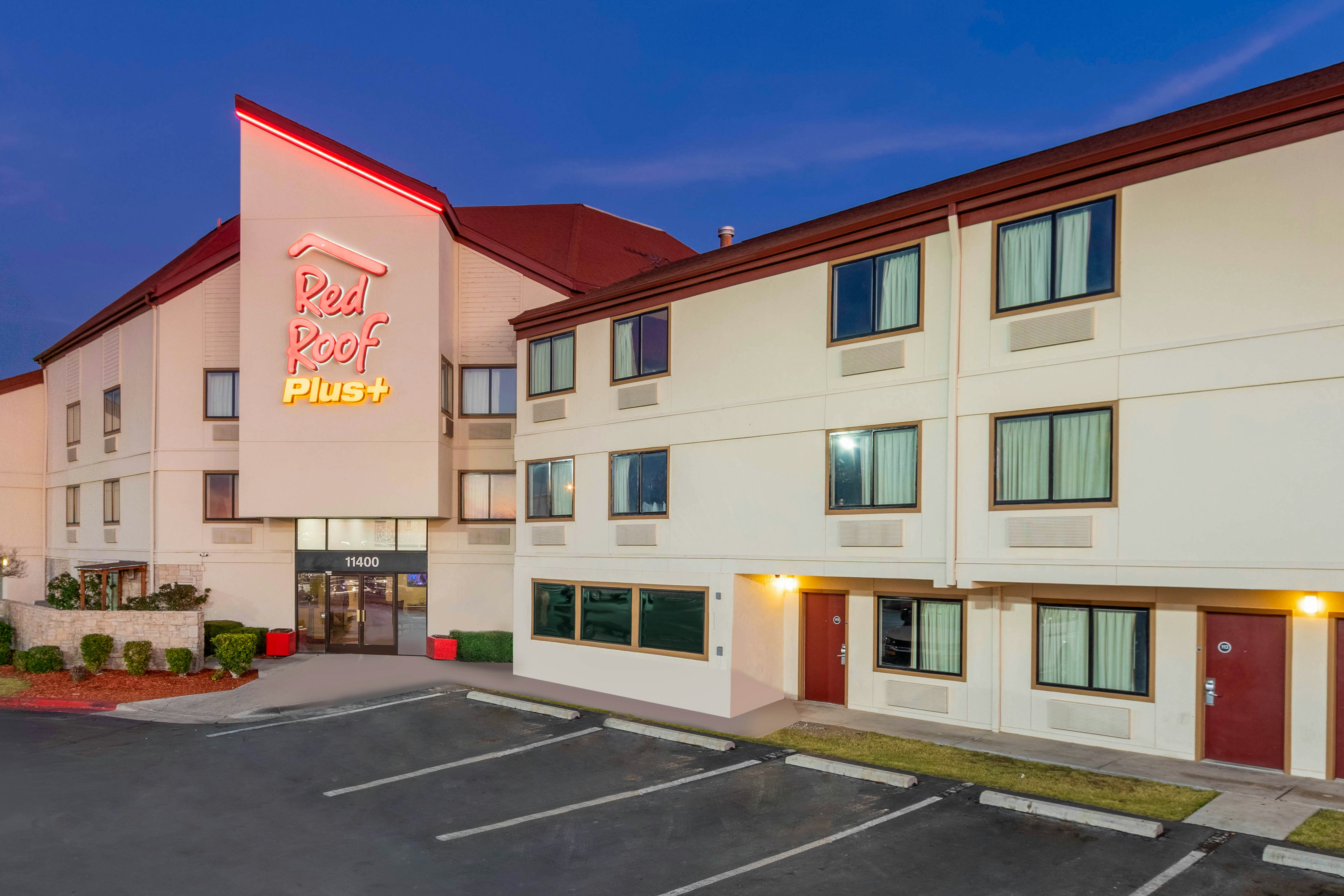 Red Roof Inn PLUS El Paso East 27/29
