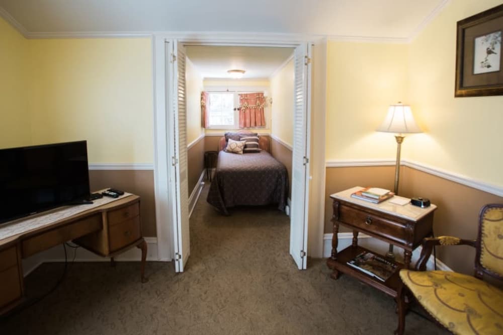 Albemarle Inn 43/79