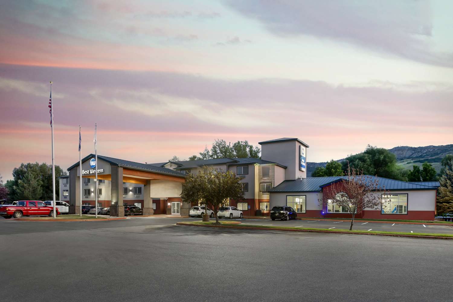 Best Western Holiday Hills 2/45