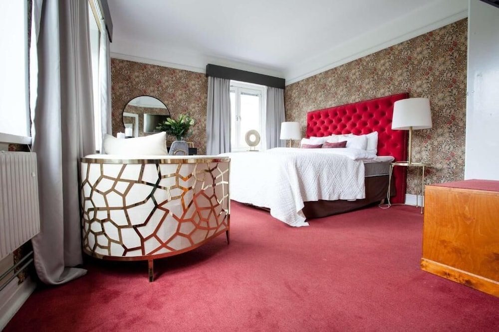 Centric Hotel 26/66