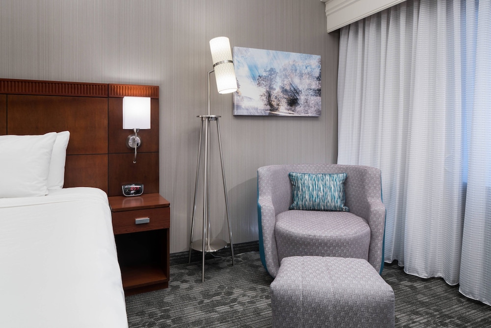 Courtyard by Marriott West Orange 27/52