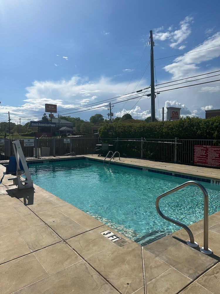 Jameson Inn Winder 37/60
