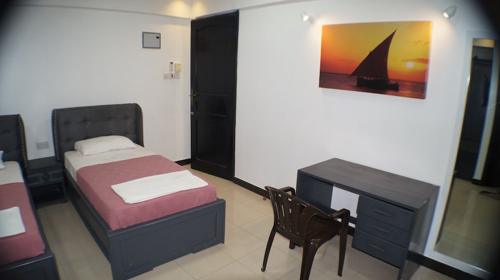 ROOM, TRIPLE, 3 BEDS