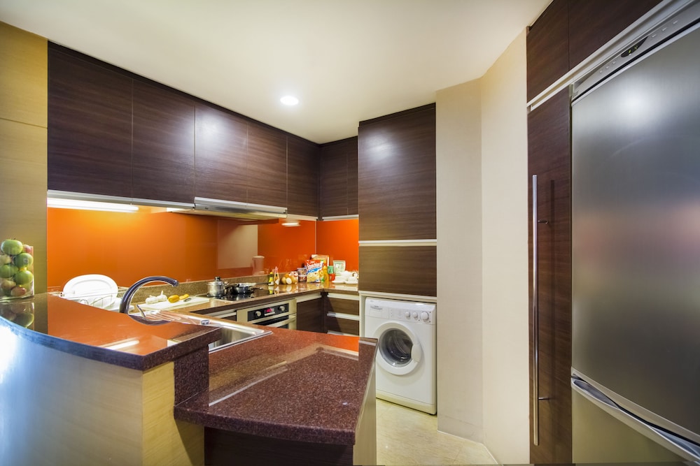Urbana Sathorn Bangkok, Thailand 72/81