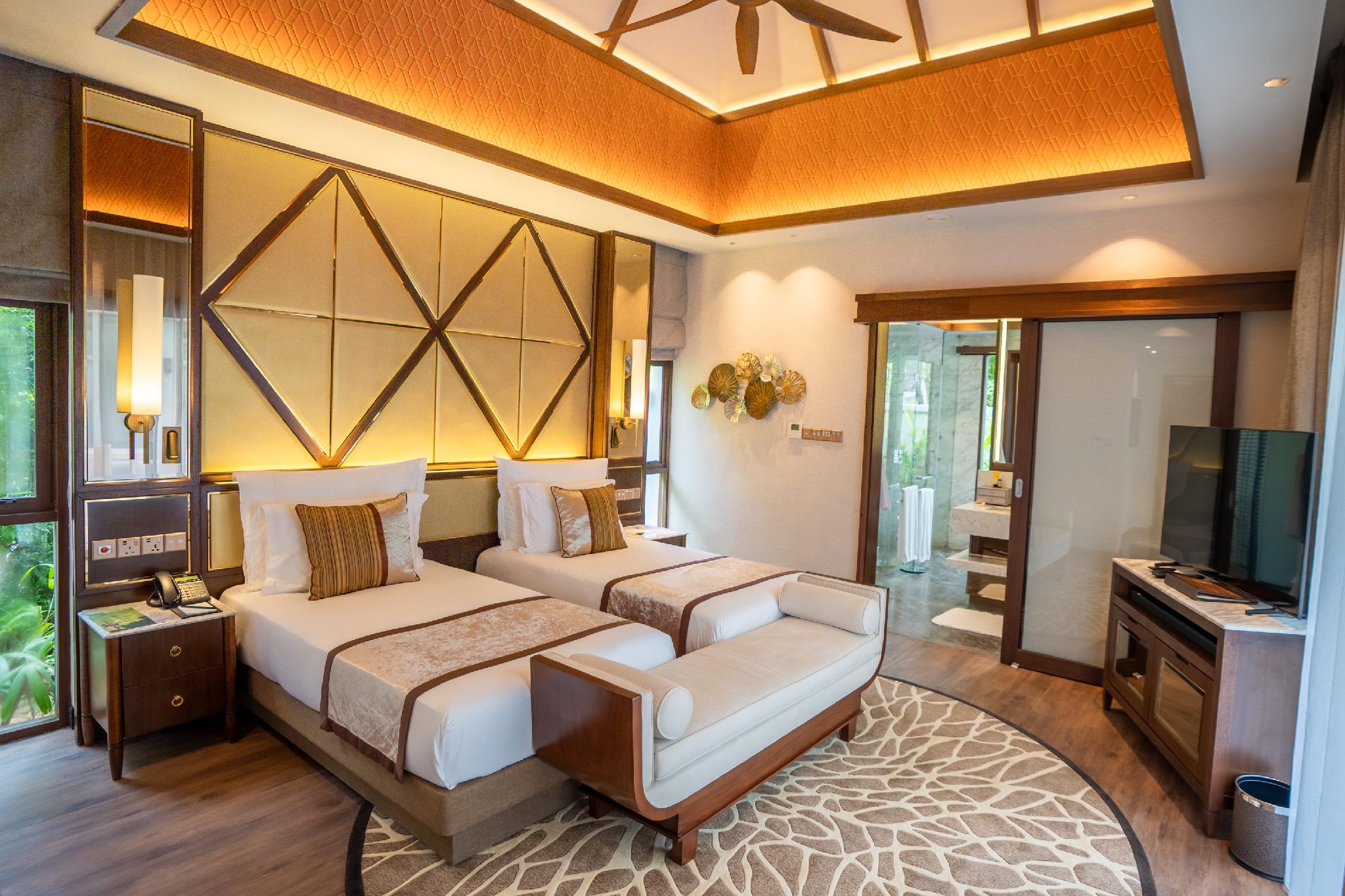 2 Bedrooms, Pool, Villa