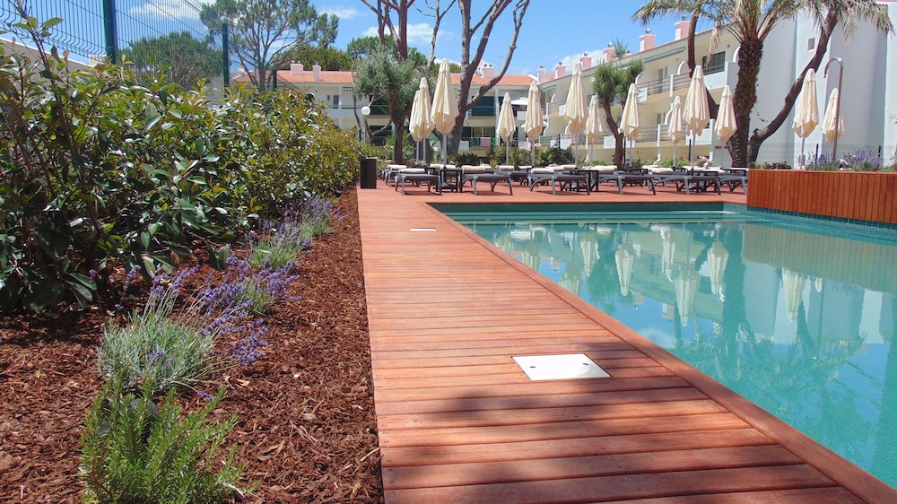 Vilamoura Garden Hotel 10/75