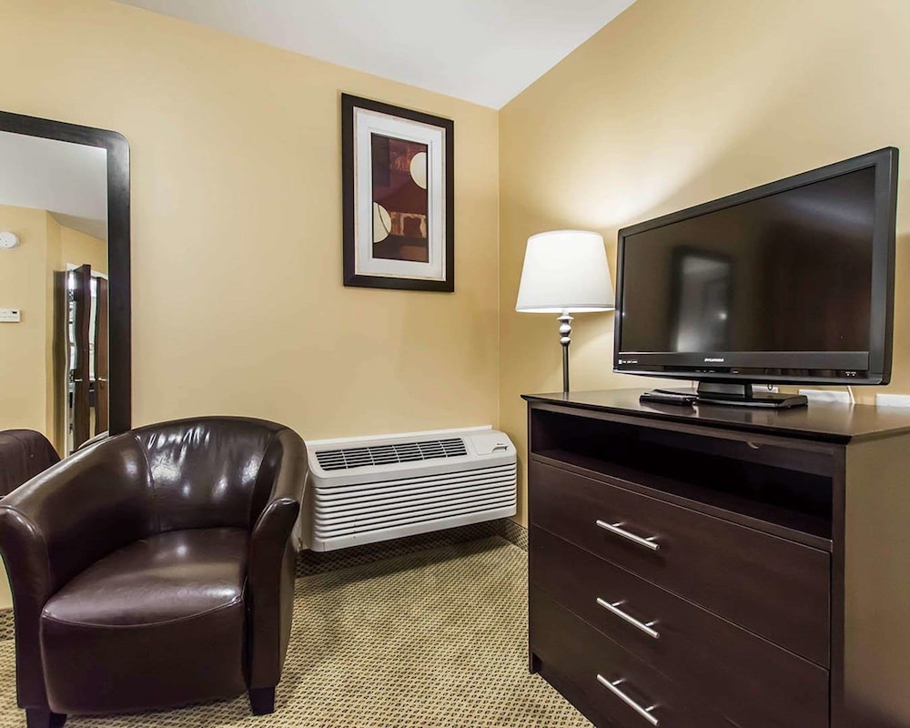 Quality Inn Moncton, NB 41/43