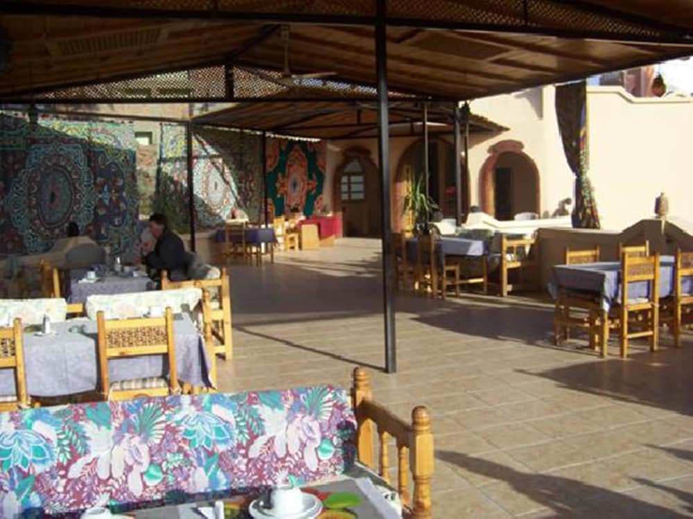 El Nakhil Hotel 34/50