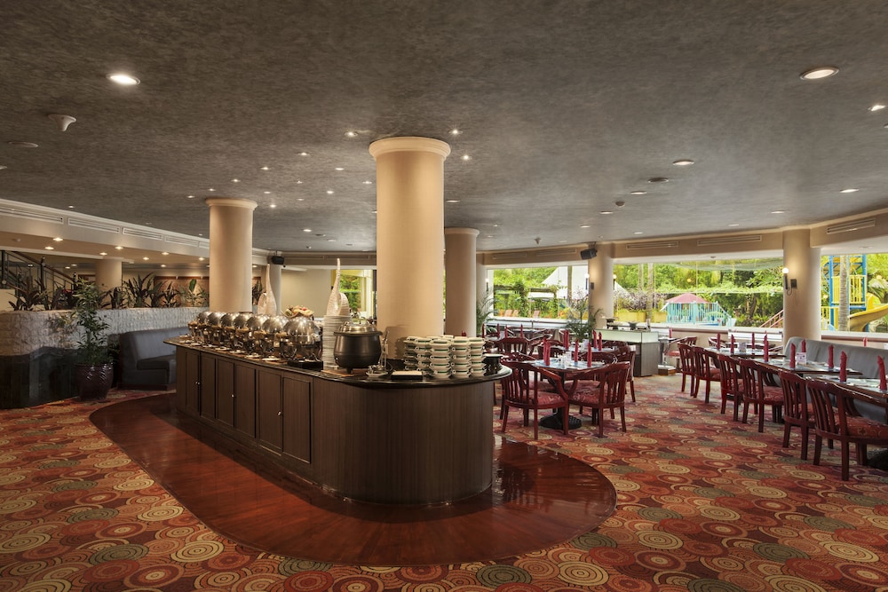 Prime Plaza Hotel Purwakarta 39/56