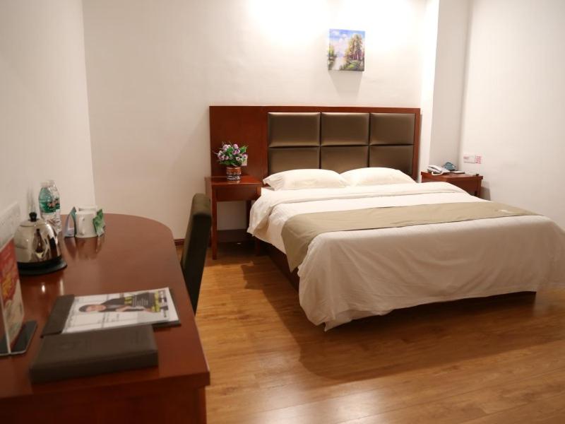 GreenTree Inn Zaozhuang Shanting JinkeGuoji Yijiaren Hotel 35/59